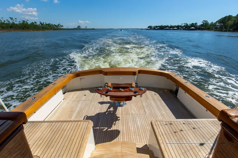 Slide: The Image of 2005 76 Whiticar Enclosed Bridge Badonkadonk Deck (6) - 4982614