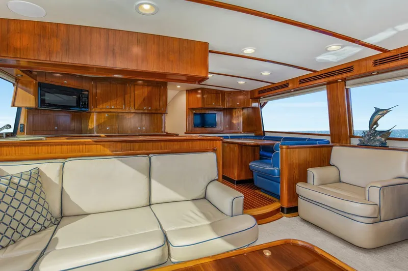 Slide: The Image of 2005 76 Whiticar Enclosed Bridge Badonkadonk Salon (1) - 4982441