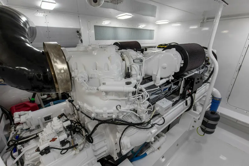 Slide: The Image of 2005 76 Whiticar Enclosed Bridge Badonkadonk Engine Room (7) - 4982693