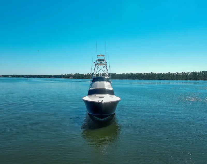 Slide: The Image of 2005 76 Whiticar Enclosed Bridge Badonkadonk Exterior Profile (5) - 4982781