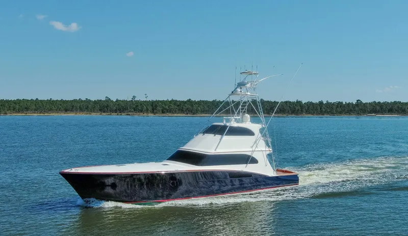 Slide: The Image of 2005 76 Whiticar Enclosed Bridge Badonkadonk Exterior Profile (7) - 4982785