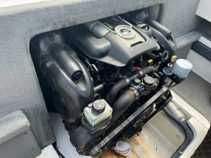 Slide: The Image of Sea Ray 205 Sport 2014 - 4982913