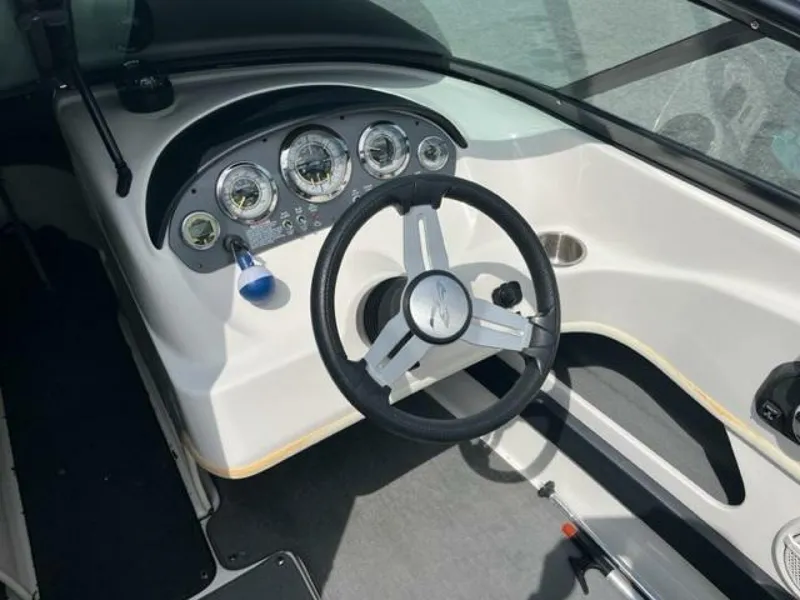 Slide: The Image of Sea Ray 205 Sport 2014 - 4982916