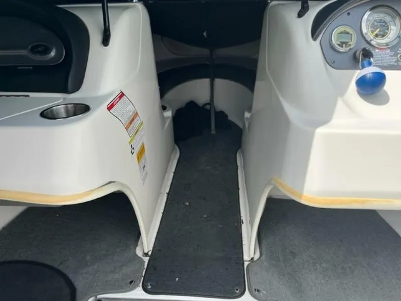Slide: The Image of Sea Ray 205 Sport 2014 - 4982918