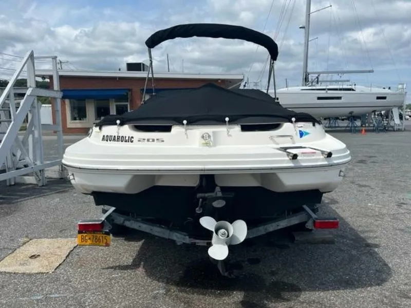 Slide: The Image of Sea Ray 205 Sport 2014 - 4982907
