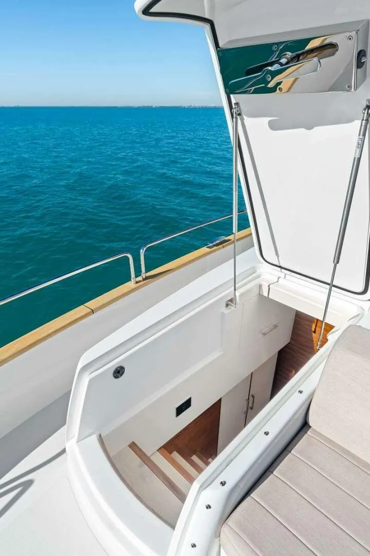 Slide: The Image of Sirena 58 2022 - 5055851