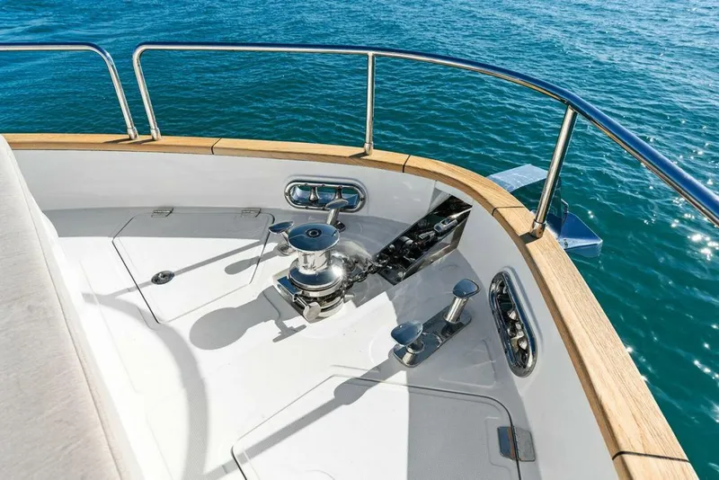 Slide: The Image of Sirena 58 2022 - 4982721