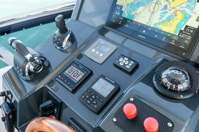 Slide: The Image of Sirena 58 2022 - 4982731