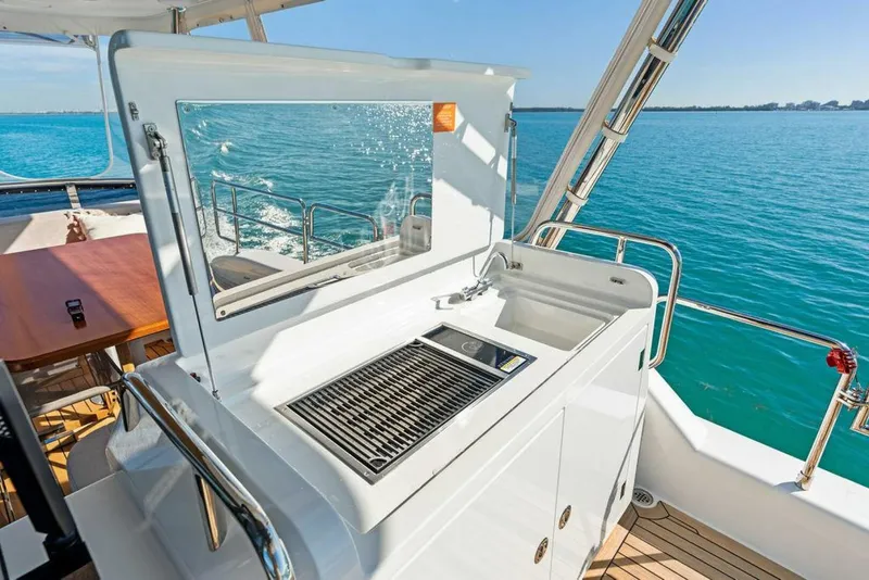 Slide: The Image of Sirena 58 2022 - 4982733