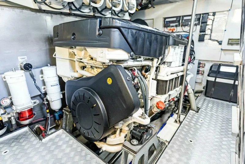 Slide: The Image of Sirena 58 2022 - 4982772