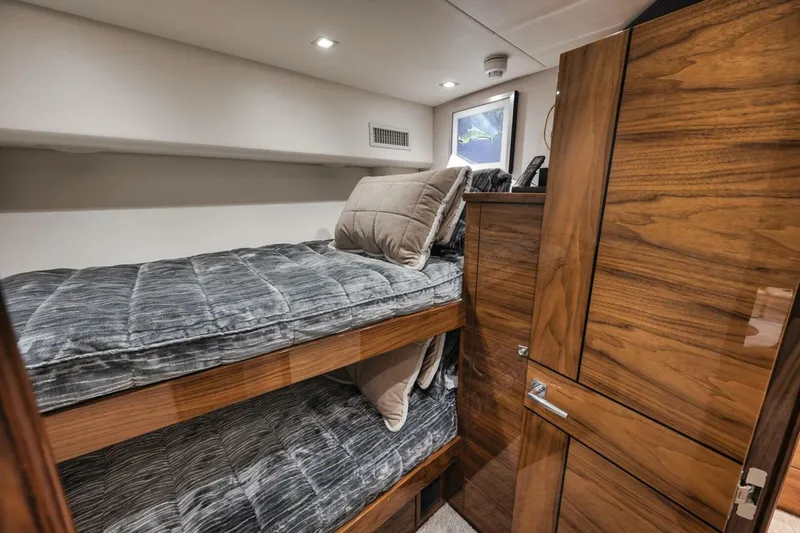 Slide: The Image of Viking Convertible 2023 - 4984257