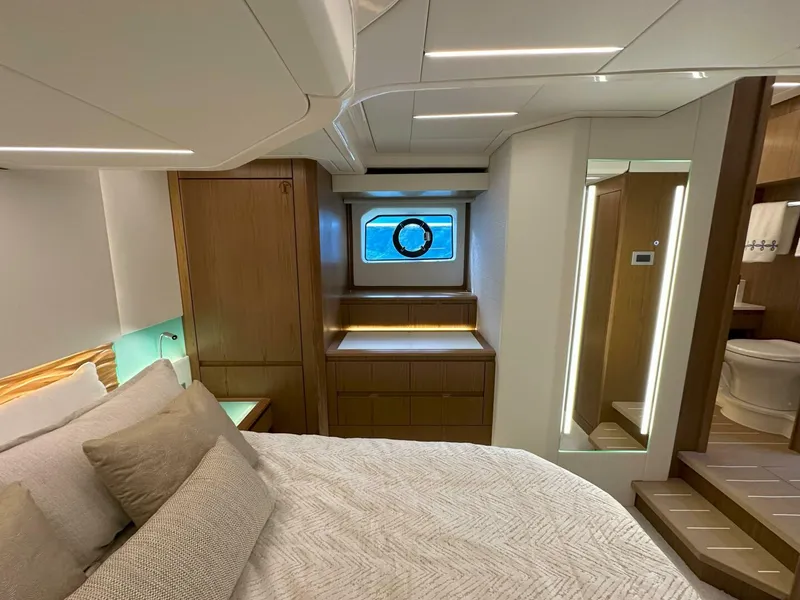 Slide: The Image of 2025 Tiara Yachts 60 EX  - 4986327