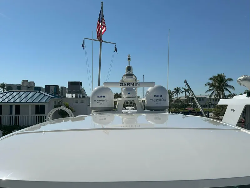Slide: The Image of 2025 Tiara Yachts 60 EX - Hardtop  - 4986326