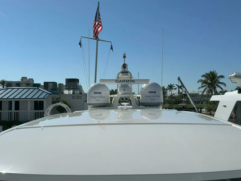 Slide: The Image of 2025 Tiara Yachts 60 EX - Hardtop  - 6092099