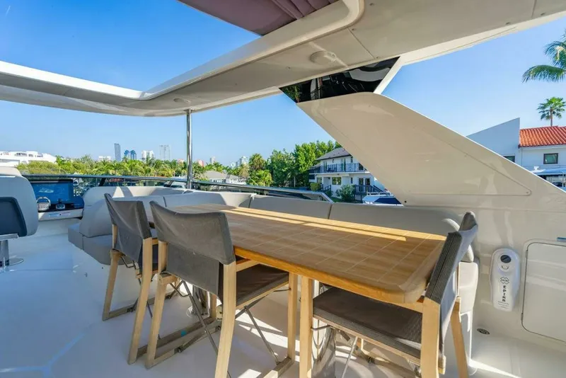 Slide: The Image of Absolute 64 - Kingship - Flybridge 2023 Absolute 64 Navetta - Kingfish - 7651327
