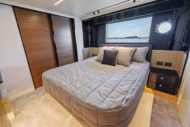 Slide: The Image of Absolute 64 Navetta 2023 - 82