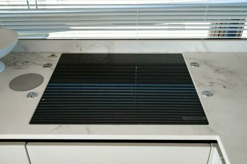 Slide: The Image of Absolute 64 - Kingship - Galley 2023 Absolute 64 Navetta - Kingfish - 7651290