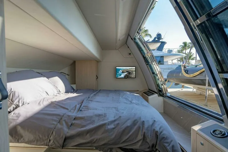 Slide: The Image of Absolute 64 - Kingship - Stateroom 2023 Absolute 64 Navetta - Kingfish - 7651315
