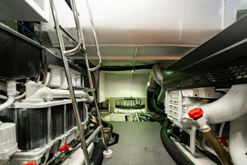 Slide: The Image of Absolute 64 - Kingship - Engine Room 2023 Absolute 64 Navetta - Kingfish - 4986216