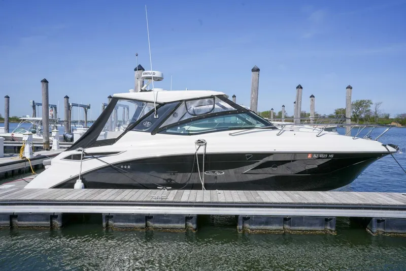 The Image of Sea Ray 320 Sundancer 2023 - 5270932