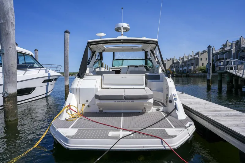 Slide: The Image of Sea Ray 320 Sundancer 2023 - 5270934