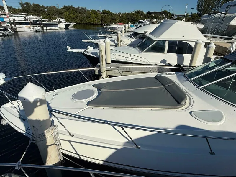 Slide: The Image of Cruisers 340 Express 2005 - 4997832