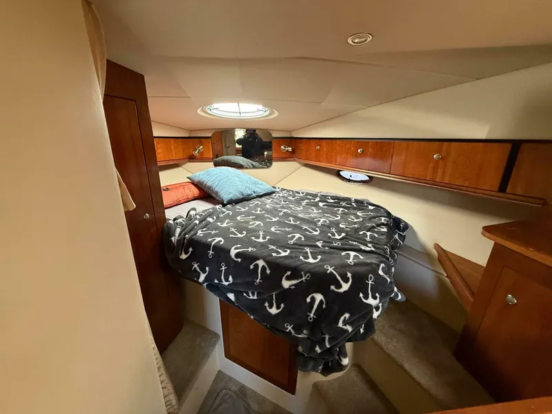 Slide: The Image of Cruisers Yachts 340 Express 2005 - 4997835