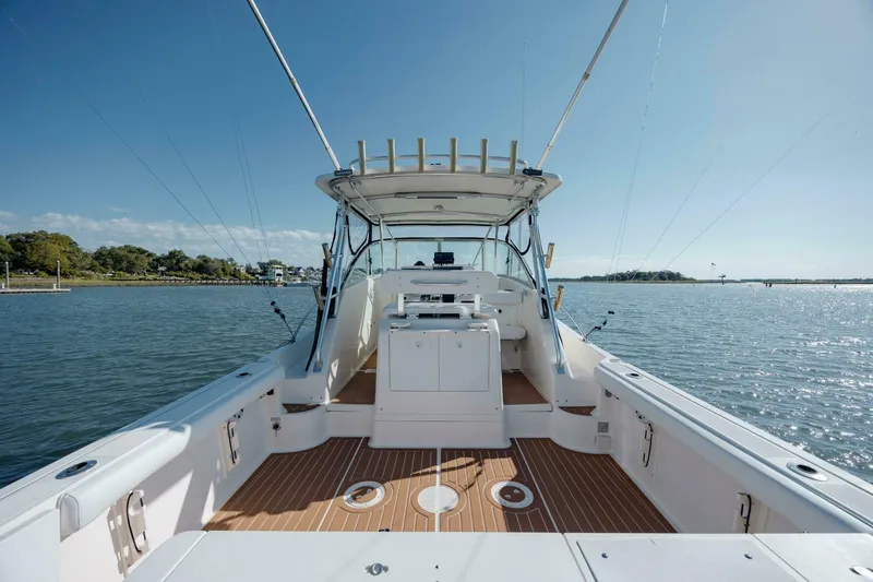 Slide: The Image of Pursuit 3070 Offshore Center Console 2002 - 4997862