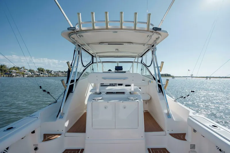 Slide: The Image of Pursuit 3070 Offshore Center Console 2002 - 4997868