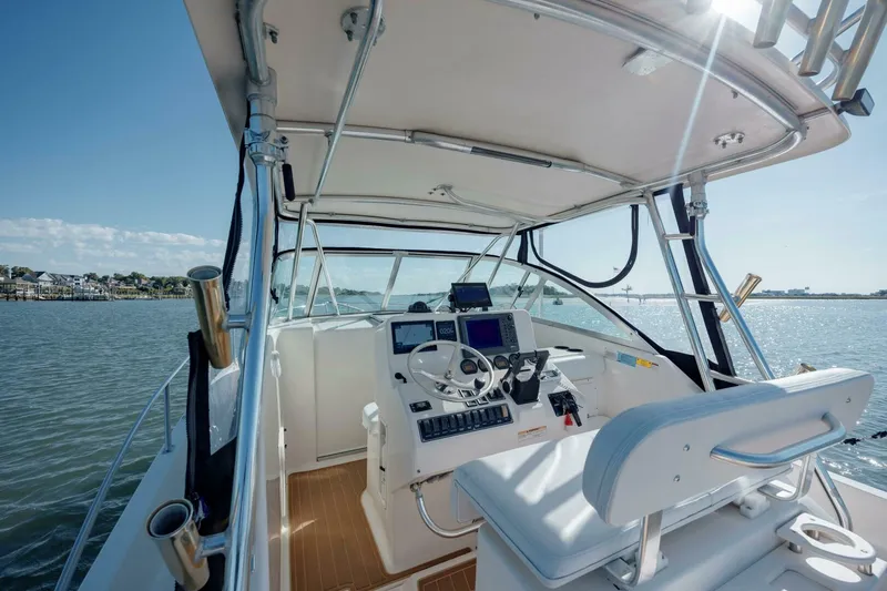 Slide: The Image of Pursuit 3070 Offshore Center Console 2002 - 4997871