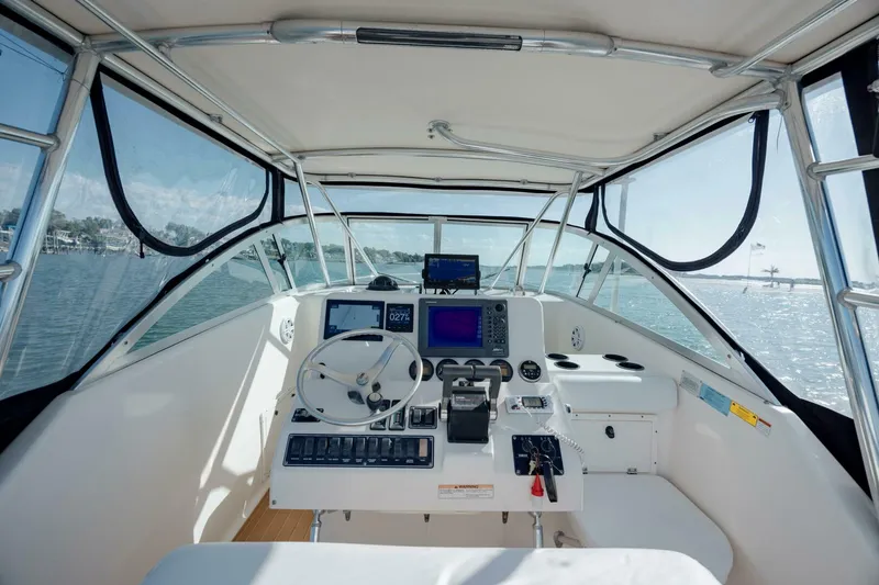 Slide: The Image of Pursuit 3070 Offshore Center Console 2002 - 4997872