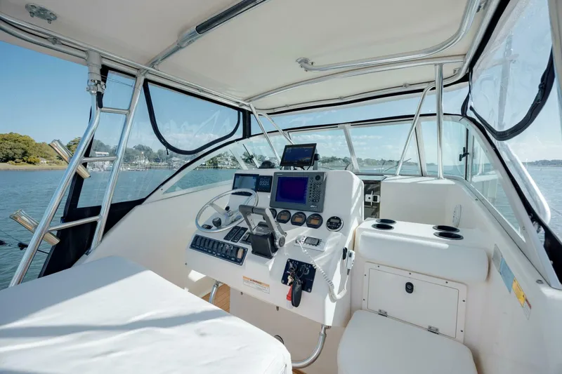 Slide: The Image of Pursuit 3070 Offshore Center Console 2002 - 4997873