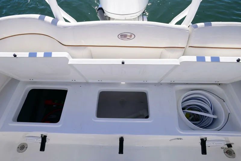 Slide: The Image of Sea Hunt Ultra 239 SE 2022 - 4997908