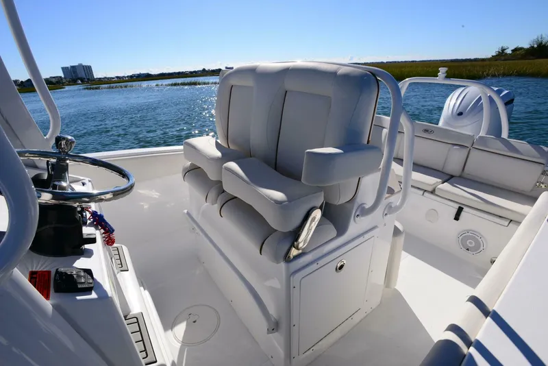 Slide: The Image of Sea Hunt Ultra 239 SE 2022 - 4997911