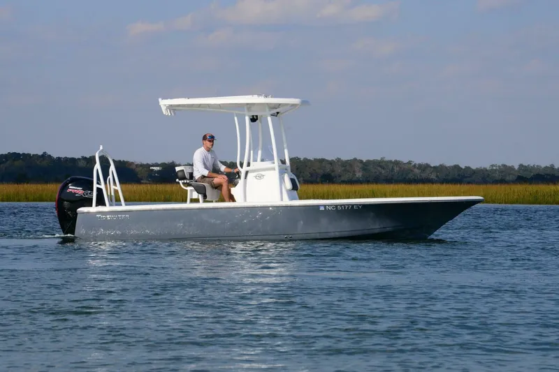 Slide: The Image of Tidewater 2110 Bay Max 2022 - 4997953