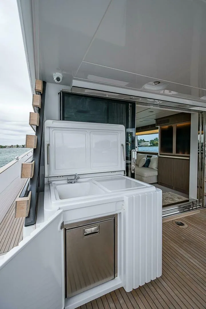 Slide: The Image of Azimut Magellano 66 2024 - 4998216