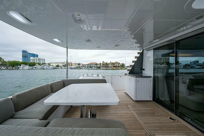 Slide: The Image of Azimut Magellano 66 2024 - 4998218