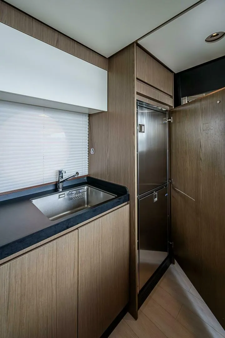 Slide: The Image of Azimut Magellano 66 2024 - 4998301