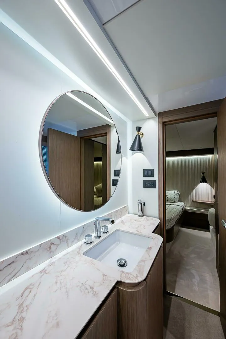 Slide: The Image of Azimut Magellano 66 2024 - 4998324