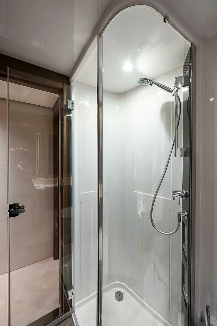 Slide: The Image of Azimut Magellano 66 2024 - 4998348