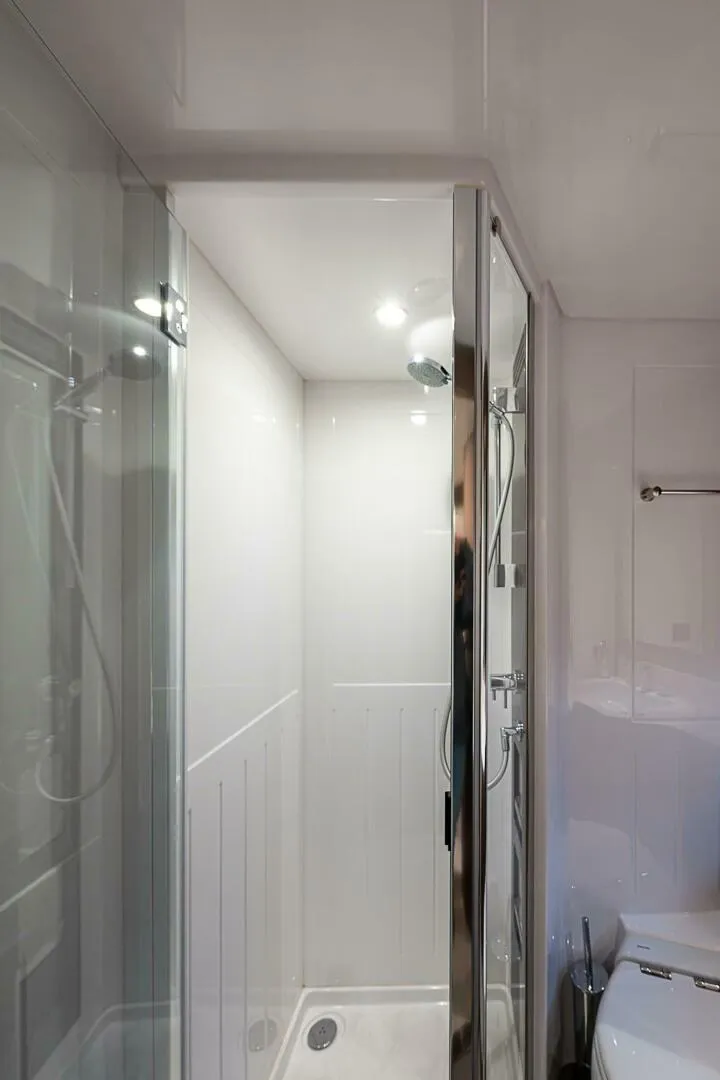 Slide: The Image of Azimut Magellano 66 2024 - 4998360