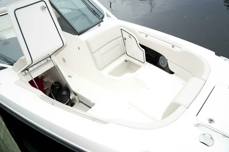 Slide: The Image of Boston Whaler 270 Vantage 2014 - 4998457