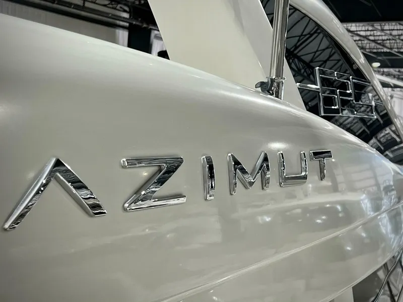 Slide: The Image of Azimut 62S 2010 - 4998513