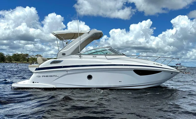 Slide: The Image of Regal 28 Express 2019 - 4998910