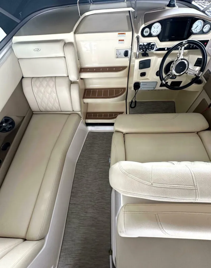 Slide: The Image of Regal 28 Express 2019 - 4998974