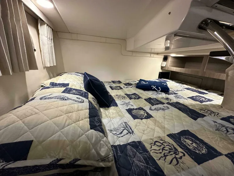 Slide: The Image of Regal 28 Express 2019 - 4999036