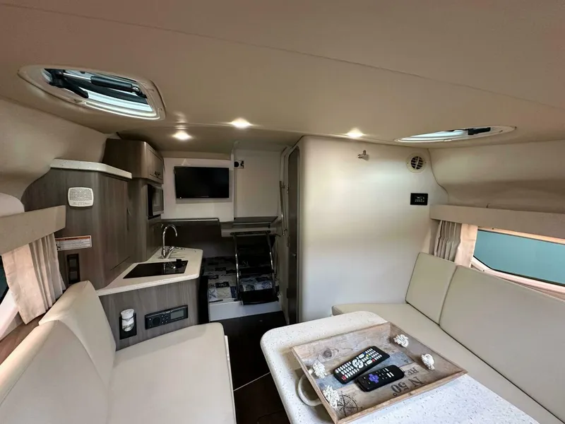 Slide: The Image of Regal 28 Express 2019 - 4999047