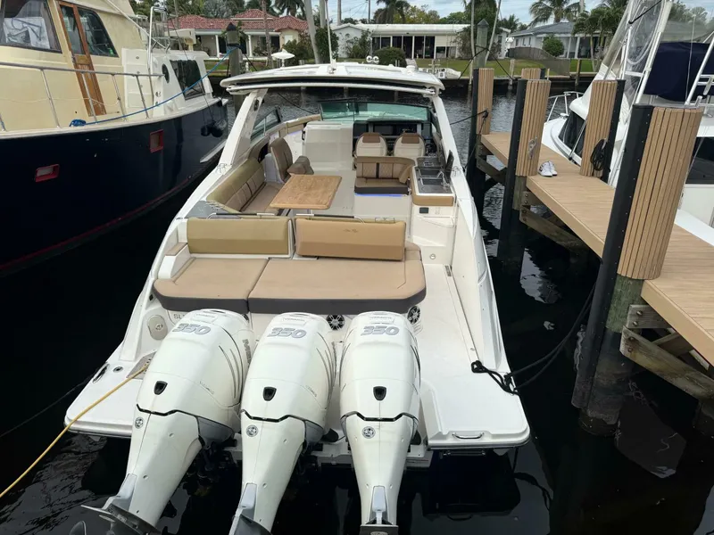 Slide: The Image of Sea Ray SLX 400 OB 2019 - 4999297