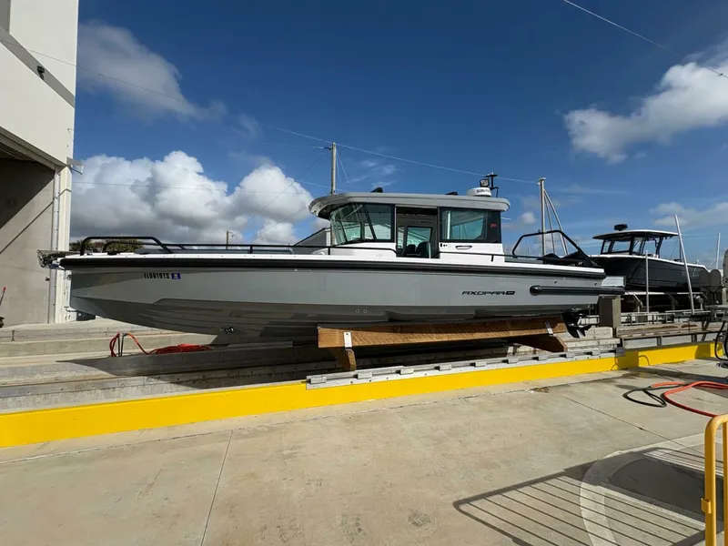 Slide: The Image of Axopar 28 AFT CABIN 2023 - 4999305