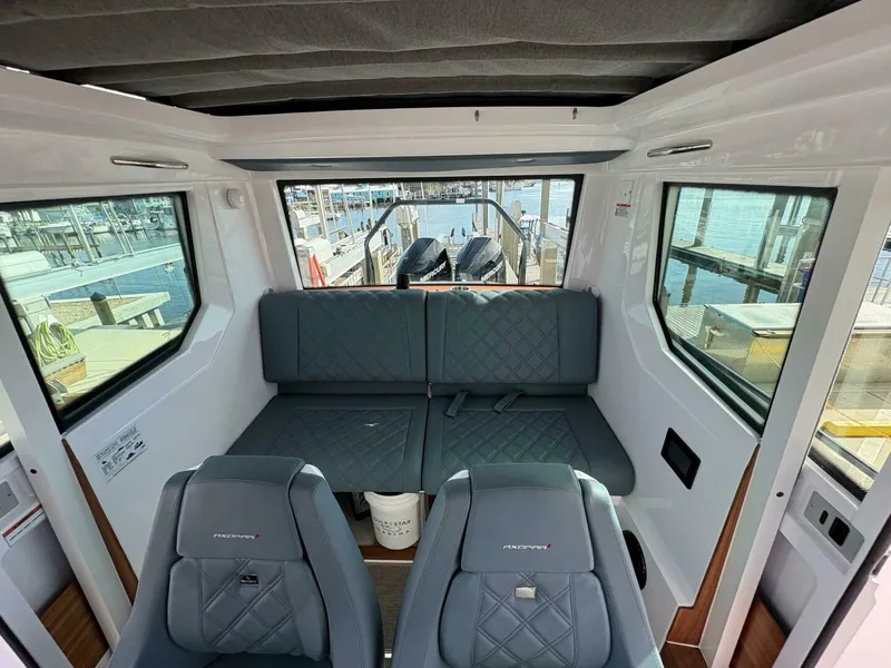 Slide: The Image of Axopar 28 AFT CABIN 2023 - 4999330